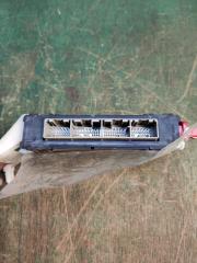 Блок efi TOYOTA PASSO KGC35 1KR 89561B1040 4 ракурс