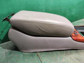 Подлокотник TOYOTA ARISTO JZS160 2JZ 5891630110 2 ракурс Подлокотник TOYOTA ARISTO JZS160 2JZ 5891630110 2 ракурс