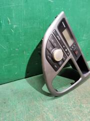 Блок управления климат-контролем TOYOTA WISH ZNE10 1ZZ 75D037 2 ракурс