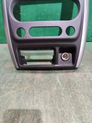 Рамка магнитофона SUZUKI JIMNY JB23W K6A 7382176J0 5 ракурс