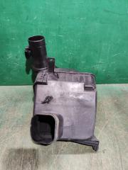 Корпус воздушного фильтра TOYOTA ARISTO JZS160 2JZ 2202046101 4 ракурс Корпус воздушного фильтра TOYOTA ARISTO JZS160 2JZ 2202046101 4 ракурс