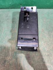 Подстаканник MITSUBISHI OUTLANDER CW5W 4B12 GN62104480 3 ракурс Подстаканник MITSUBISHI OUTLANDER CW5W 4B12 GN62104480 3 ракурс
