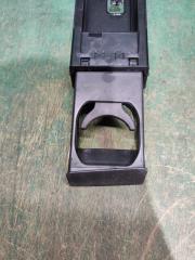 Подстаканник MITSUBISHI OUTLANDER CW5W 4B12 GN62104480 5 ракурс Подстаканник MITSUBISHI OUTLANDER CW5W 4B12 GN62104480 5 ракурс