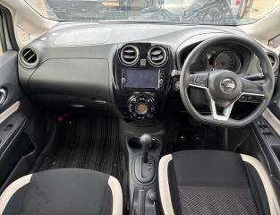 Руль NISSAN NOTE E12 HR12DE 4 ракурс