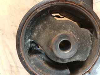 Подушка двигателя задняя TOYOTA PROBOX NCP51 1NZ 3 ракурс