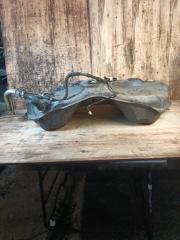 Бак топливный TOYOTA ARISTO JZS160 2JZ 3 ракурс Бак топливный TOYOTA ARISTO JZS160 2JZ 3 ракурс