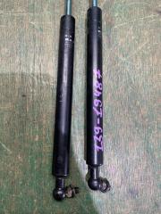 Амортизатор капота TOYOTA ARISTO JZS160 2JZ 2 ракурс