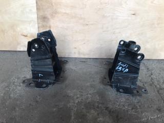 Запчасть кронштейн усилителя бампера передний Audi A3 2003-2013