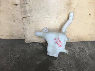 Запчасть бачок омывателя Nissan Elgrand 2004-2010