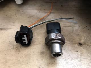 Фото запчасти датчик кондиционера Jaguar XJ 2003-2009 Б/У запчасть Запчасть датчик кондиционера Jaguar XJ 2003-2009