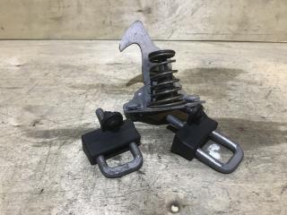 Запчасть замок на капот BMW 3-series