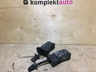 Запчасть ограничитель двери задний Volkswagen Polo Sedan 2009-2015