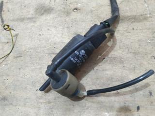 Запчасть насос омывателя лобового стекла Volkswagen Golf 5 2003-2009