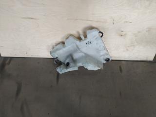 Фото запчасти бачок омывателя Jaguar XJR 2006-2010 Б/У запчасть Запчасть бачок омывателя Jaguar XJR 2006-2010