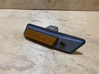 Запчасть повторитель в крыло передний правый BMW 3-series 1991-1998