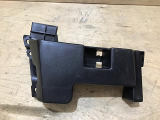 Запчасть кронштейн бампера передний левый Mazda 3 2002-2005