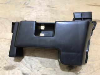 Запчасть кронштейн бампера передний правый Mazda 3 2002-2005