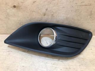 Запчасть рамка противотуманной фары передняя правая Ford Focus 2 2008-2011
