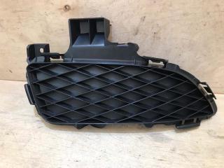 Запчасть решетка в бампер передняя правая Mazda 3 2002-2005