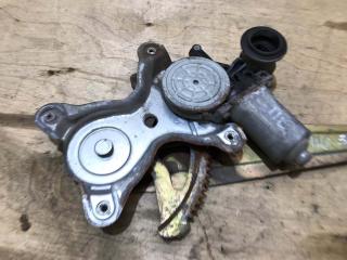 Запчасть стеклоподъемник задний левый Toyota Mark II 2000-2002