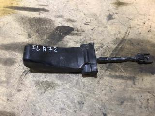 Запчасть ограничитель двери передний левый Skoda Octavia 2013-2017