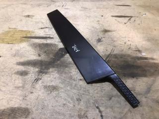 Запчасть молдинг двери передний правый Skoda Octavia 2013-2017