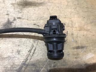 Запчасть насос омывателя лобового стекла Mazda 3 2002-2009