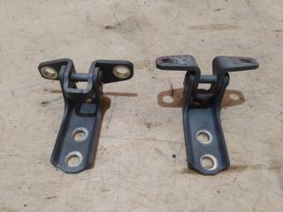 Запчасть дверные петли передние левые Mitsubishi Outlander XL 2005-2012