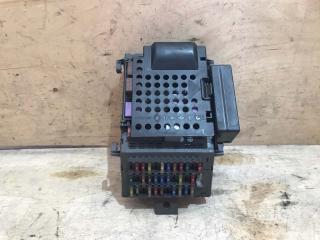 Запчасть блок предохранителей Renault Laguna