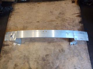 Фото запчасти усилитель бампера передний Geely Monjaro 2021-2024 Б/У запчасть Запчасть усилитель бампера передний Geely Monjaro 2021-2024