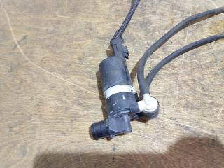 Запчасть насос омывателя лобового стекла Renault Megane 3 2009-2016