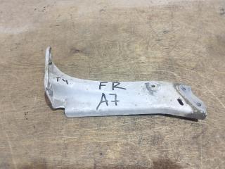 Кронштейн крыла передний правый Skoda Octavia 2015