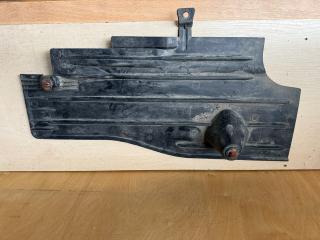 Запчасть защита днища правая Ford Focus 3 2011-2019