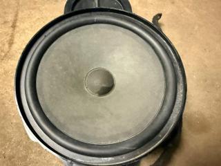 Динамик передний Passat 2010 B6 CDAB