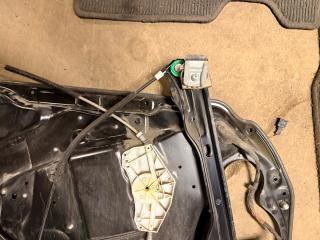 Стеклоподъемник передний правый Passat 2010 B6 CDAB