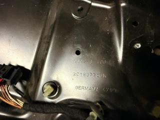 Стеклоподъемник передний правый Passat 2010 B6 CDAB