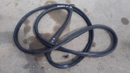 Запчасть уплотнитель двери передний левый MAZDA 6 2008