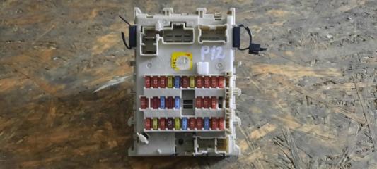 Запчасть блок предохранителей салонный NISSAN PRIMERA 2006