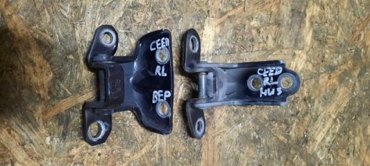 Запчасть петля двери задняя левая KIA CEED 2011