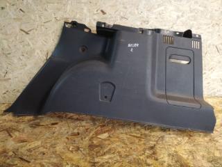 Фото запчасти обшивка багажника задняя правая RENAULT DUSTER 2017 Б/У запчасть Запчасть обшивка багажника задняя правая RENAULT DUSTER 2017