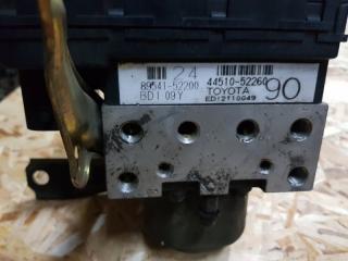 Блок abs Toyota Ist 2004
