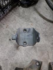Кронштейн двигателя Toyota Rav 4 2004