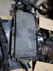 Корпус воздушного фильтра Volkswagen Polo 2000