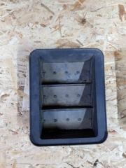 Дефлектор заднего крыла Mitsubishi Lancer 2008 контрактная Дефлектор заднего крыла Mitsubishi Lancer 2008