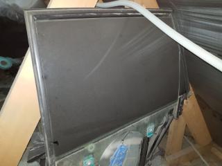 Рамка двери задняя левая Volkswagen Touareg 2004