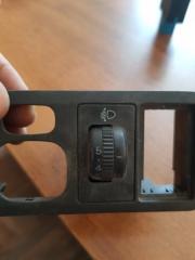 Кнопка корректора фар Toyota Corolla 2003