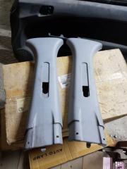 Запчасть накладка средней стойки Mitsubishi Colt 2002-2004