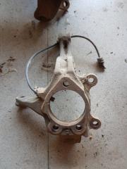 Кулак поворотный передний правый Nissan Tiida Latio 2004