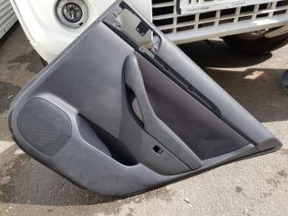 Обшивка двери задняя правая Toyota Avensis 2004