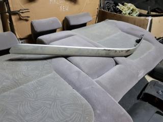 Молдинг бампера задний правый Toyota Avensis 2004